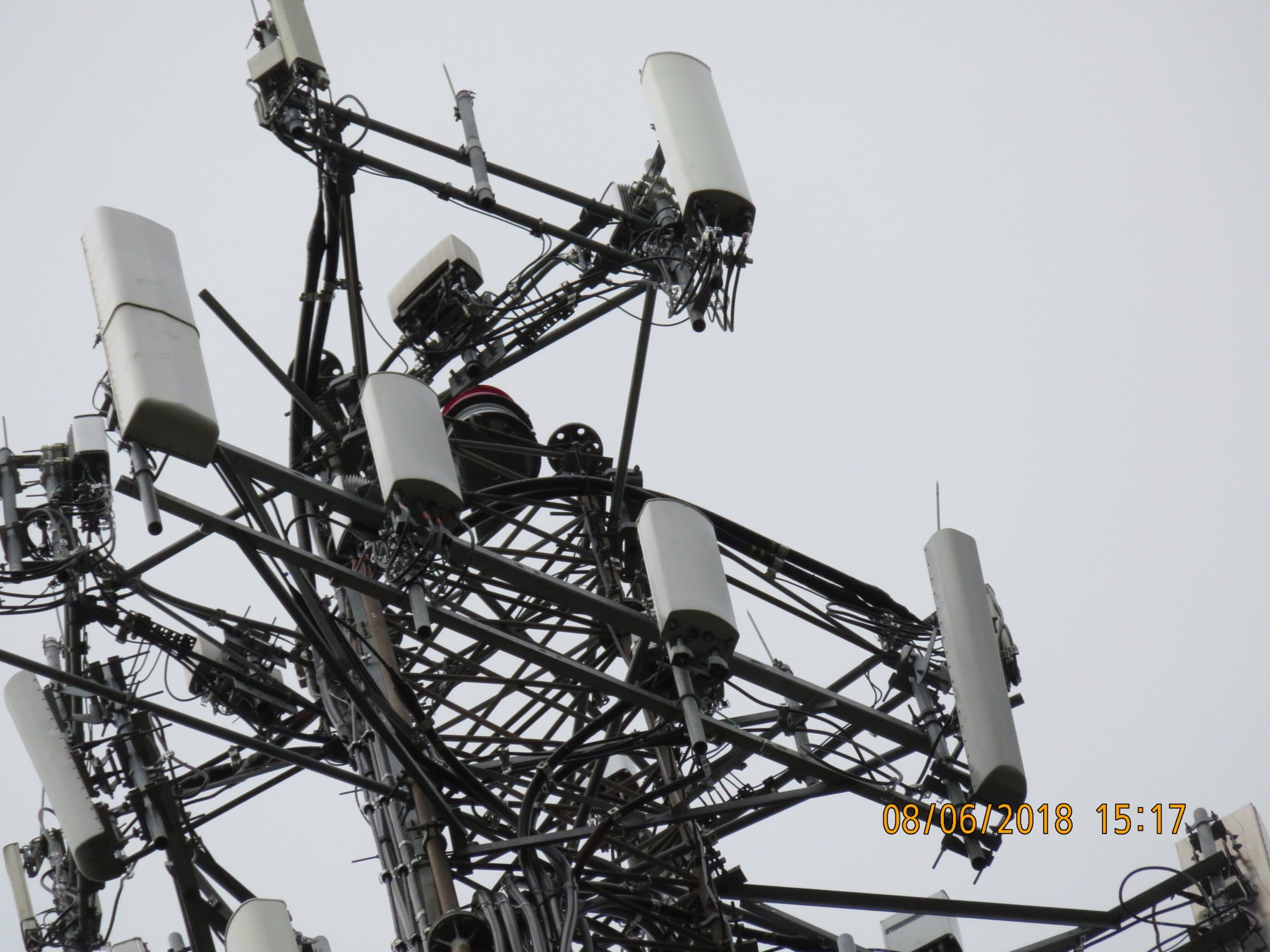 Gaston tower head where the Gamma 850 antenna fault was isolated