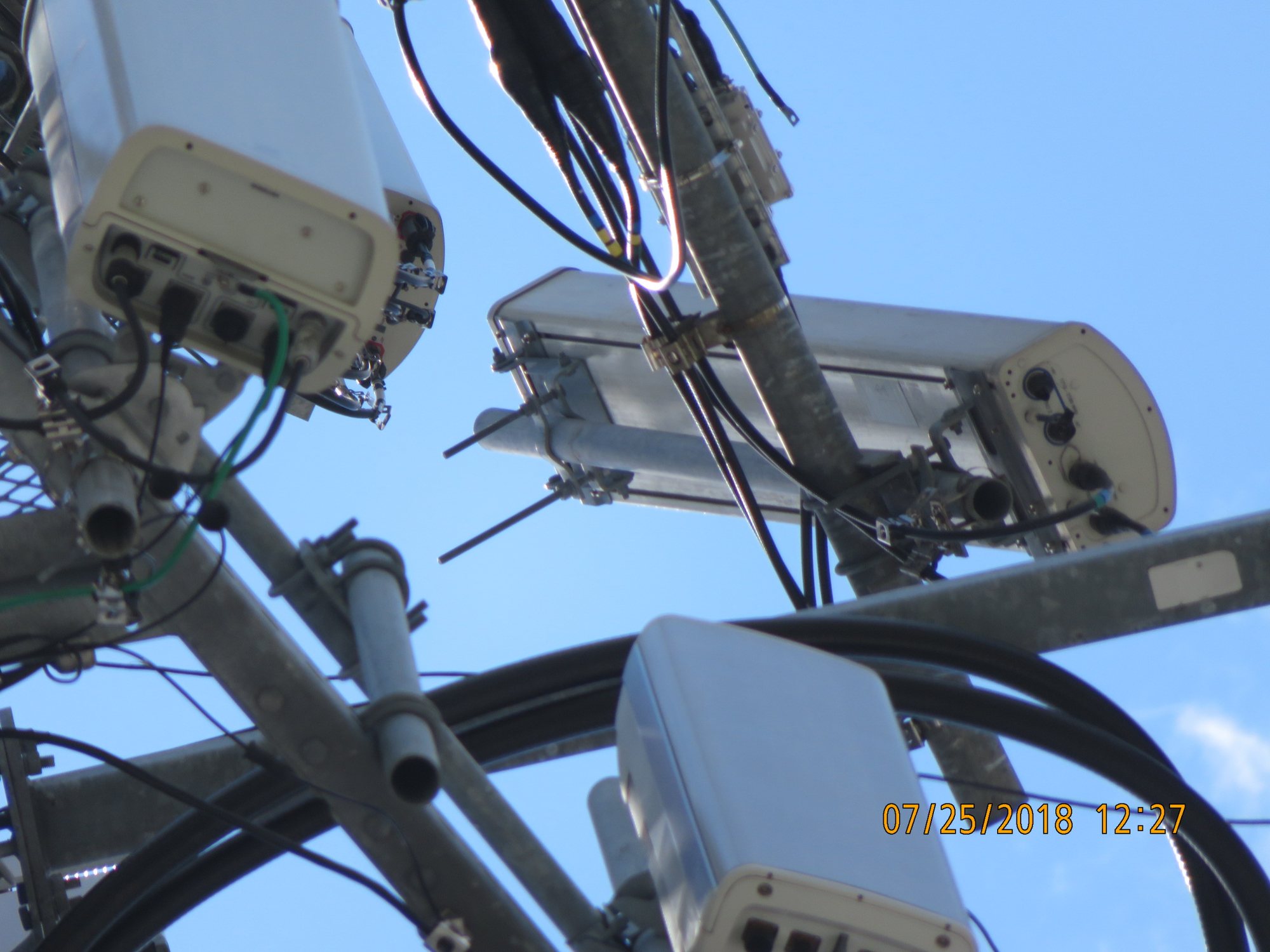 Hampton Park Gamma G1 antenna tilted upward for the controlled RF comparison